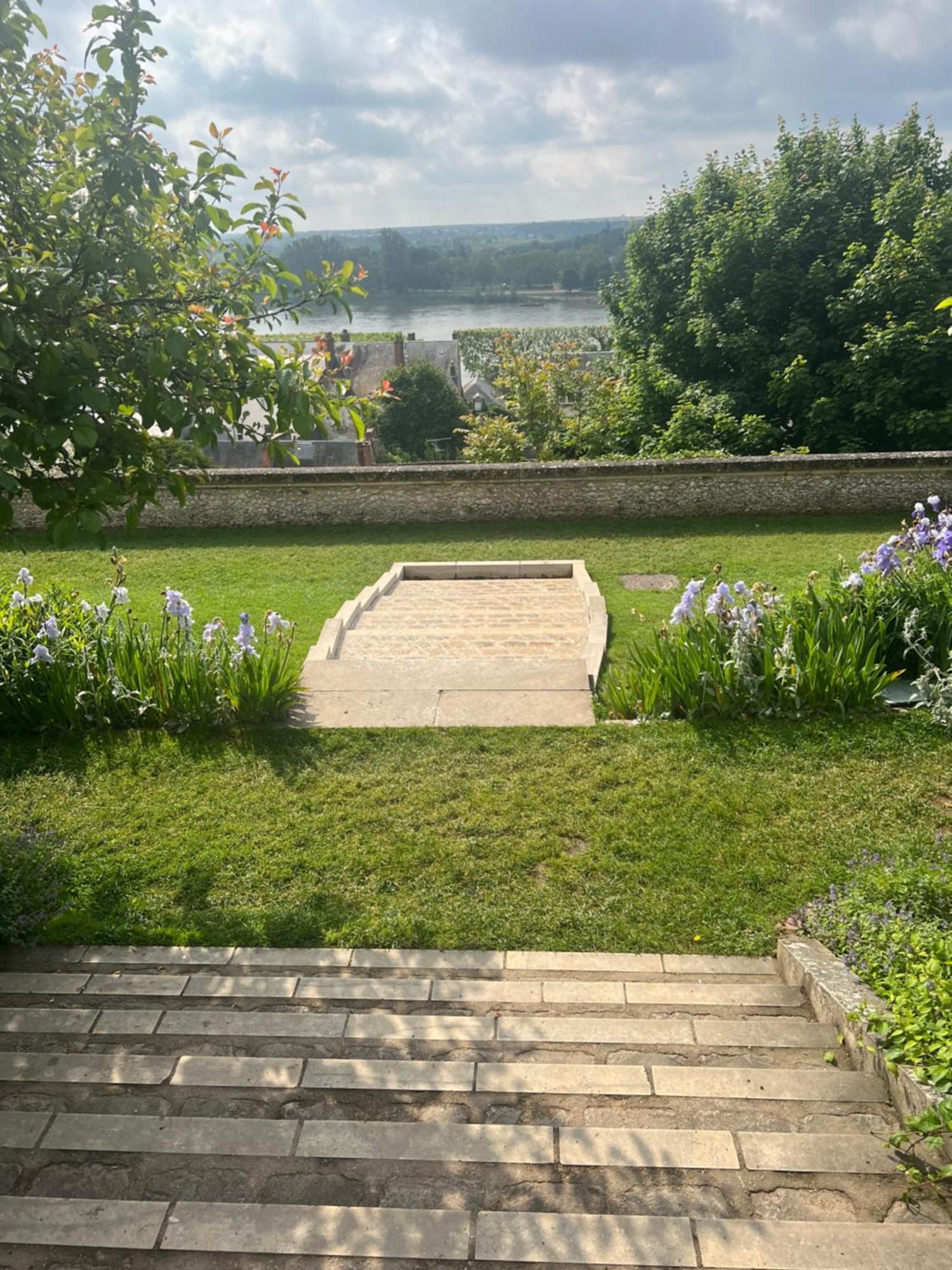 Quiniere - Entre Lac Et Foret - Hebergement Independant Avec Espace Kitchenette Blois Bagian luar foto